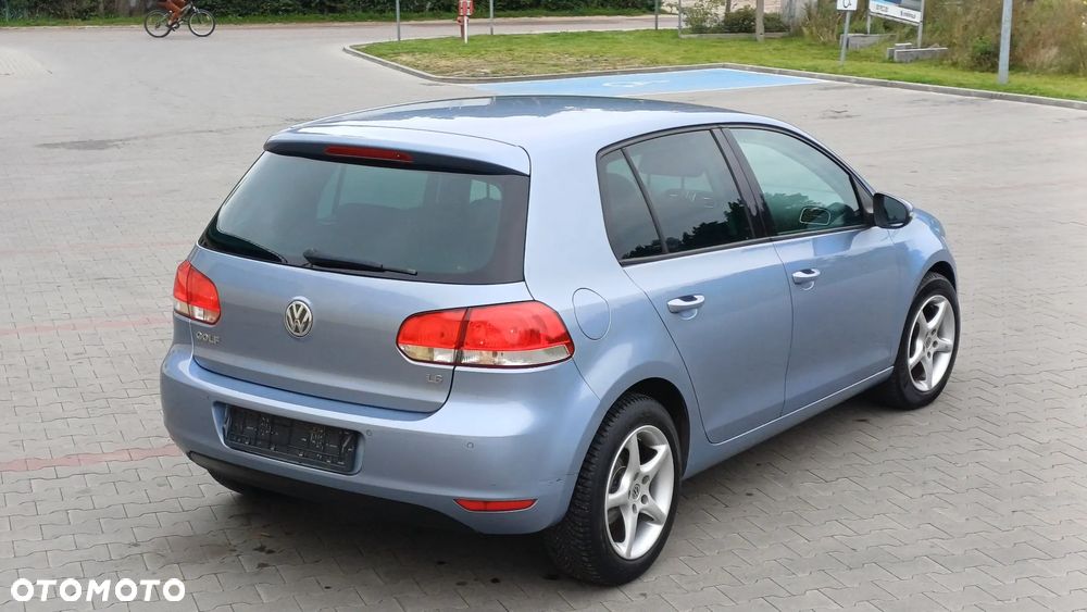 Volkswagen Golf 1.6 United - 11