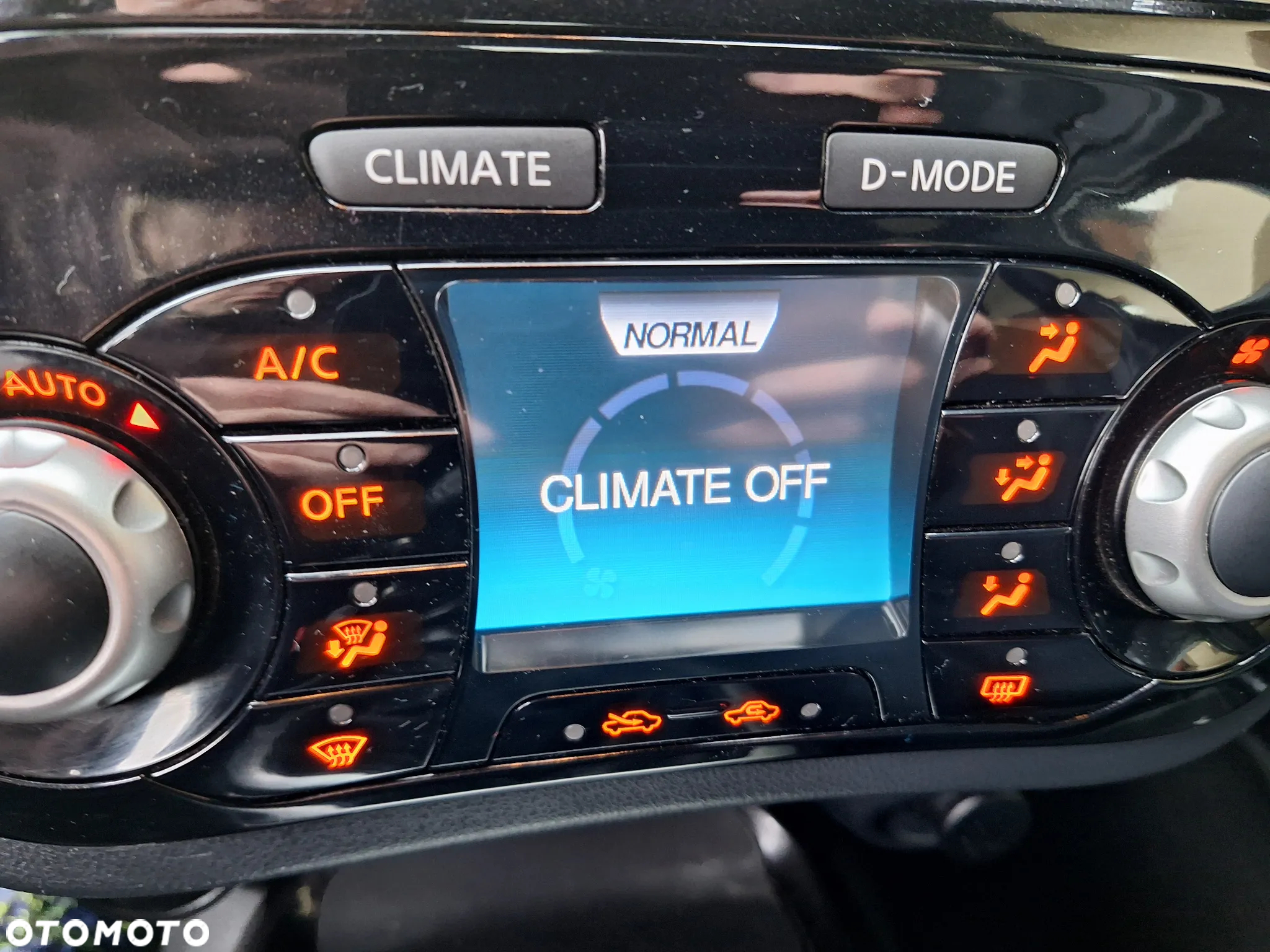 Nissan Juke 1.6 DIG-T N-Connecta - 21
