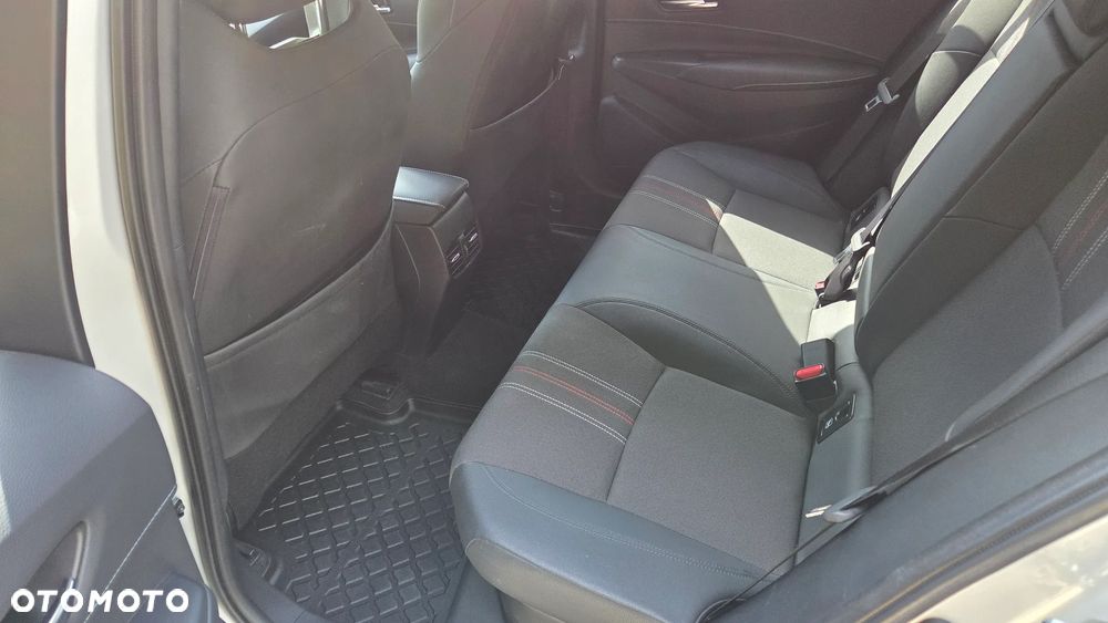 Toyota Corolla 2.0 Hybrid GR Sport - 16