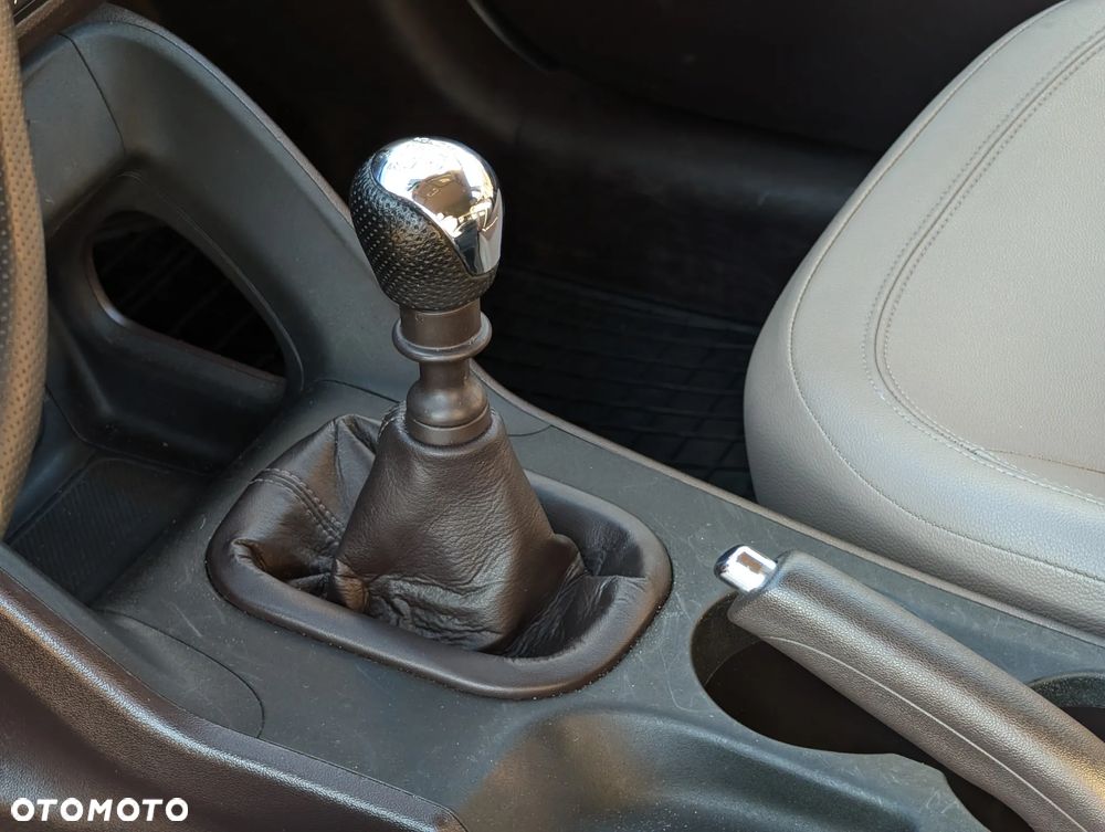 Hyundai ix35 1.7 CRDi 2WD blue Style - 32