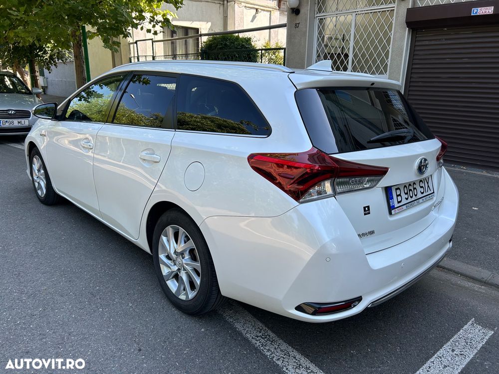 Toyota Auris 1.8 L VVT-i Sol+ - 5