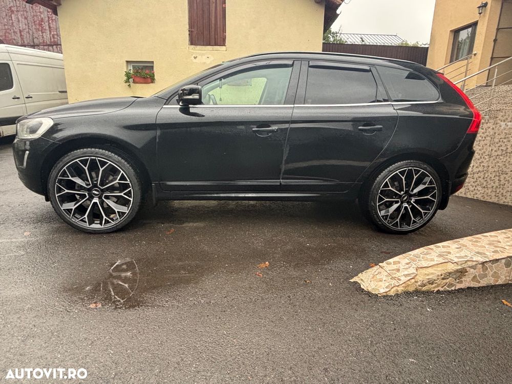 Volvo XC 60 D5 AWD Geartronic Ocean Race - 4
