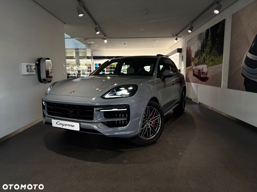 Porsche Cayenne S - 2