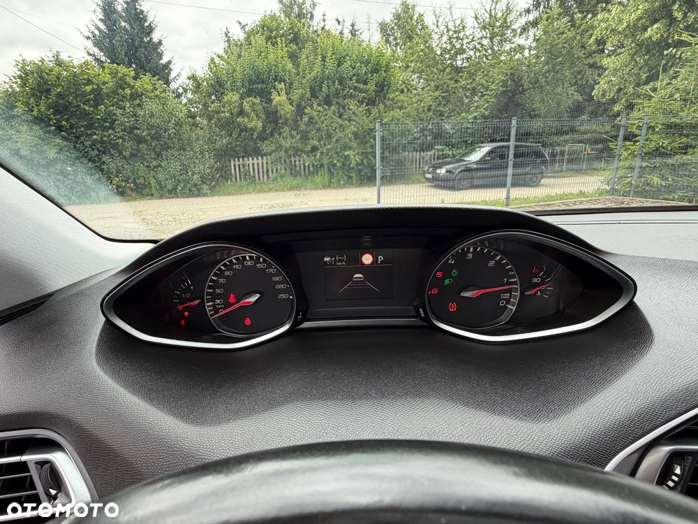 Peugeot 308 1.5 BlueHDi GT S&S EAT8 - 15