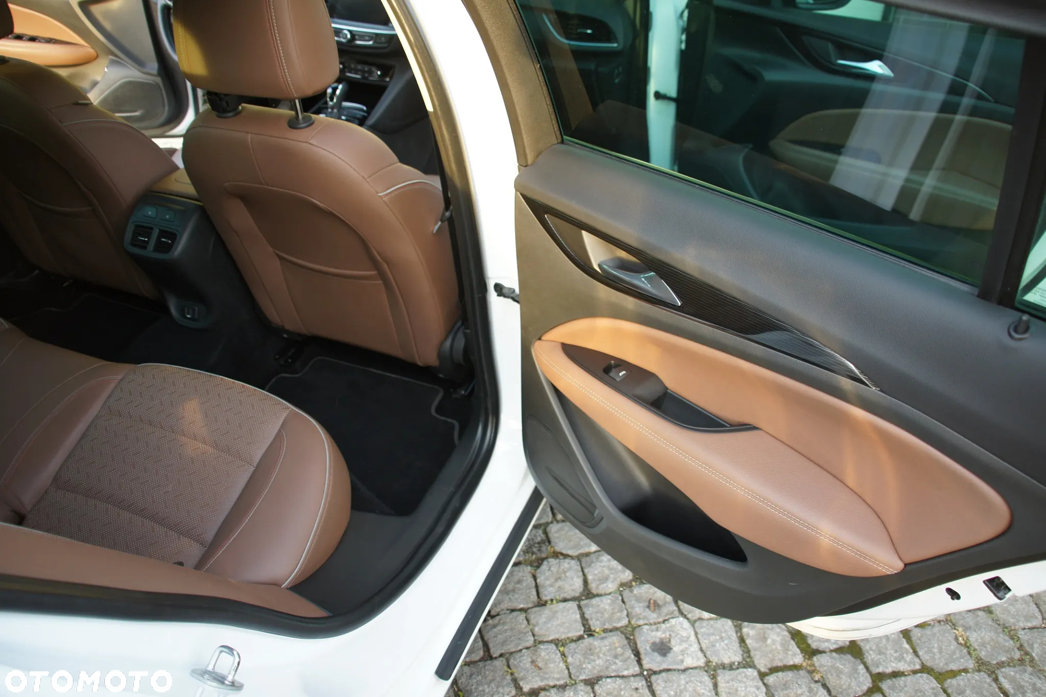 Opel Insignia Sports Tourer 2.0 Diesel Ultimate Exclusive - 37