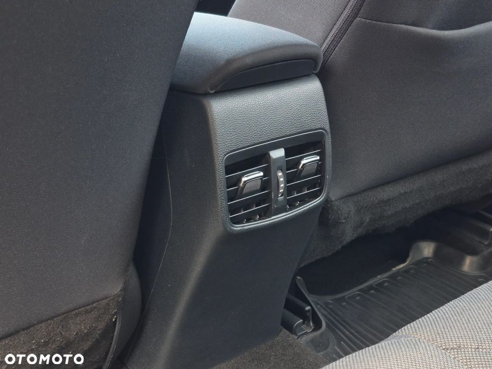 Toyota Corolla 1.5 Comfort - 37