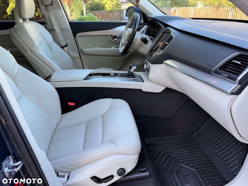 Volvo XC 90 T6 AWD Momentum 7os - 10