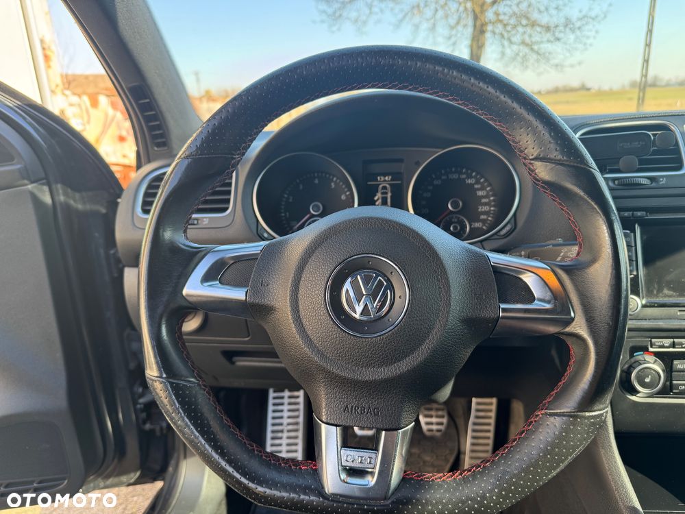Volkswagen Golf 2.0 GTI - 27