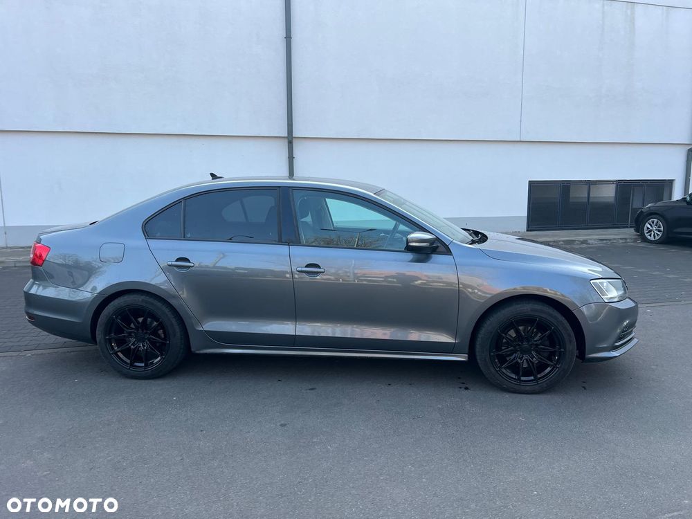 Volkswagen Jetta 2.0 Base - 8