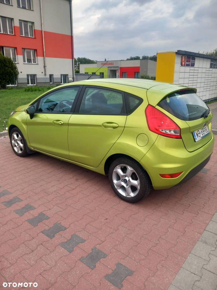 Ford Fiesta 1.25 Trend - 18