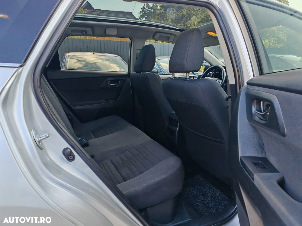 Toyota Auris 1.8 L VVT-i Hybrid Sol - 7