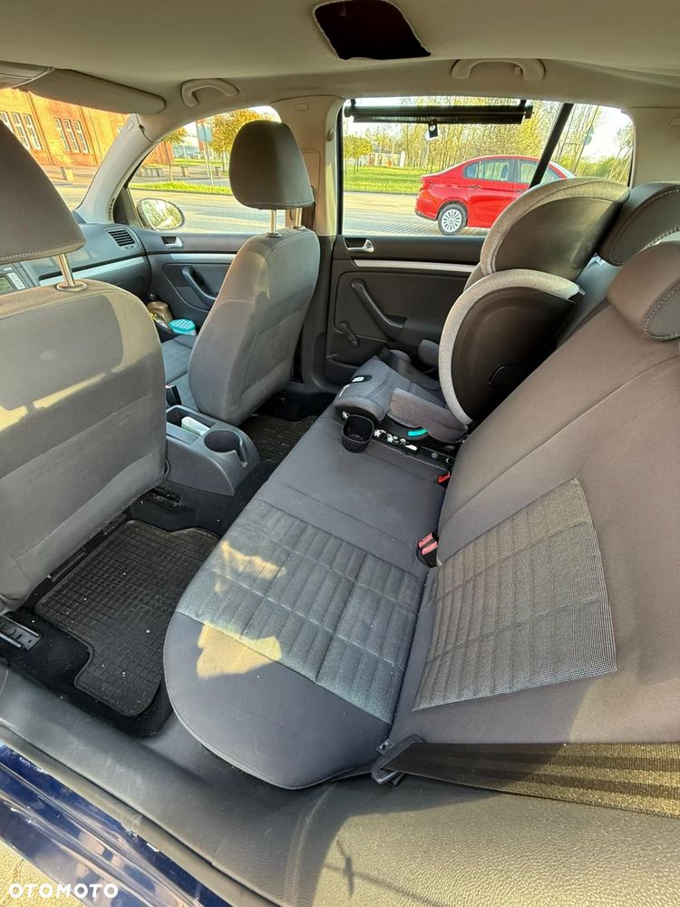 Volkswagen Golf 1.6 FSI Trendline - 10