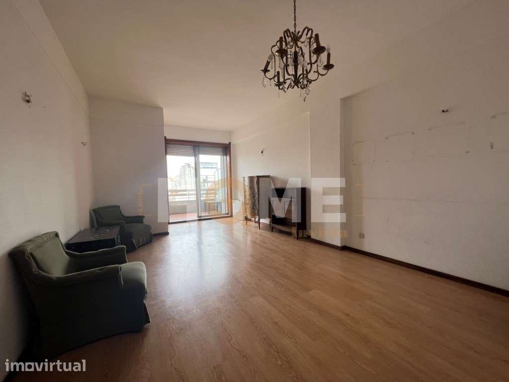 Apartamento T3+1, com varanda à Av. Fernão de Magalhães- Bonfim- Porto - Grande imagem: 5/60