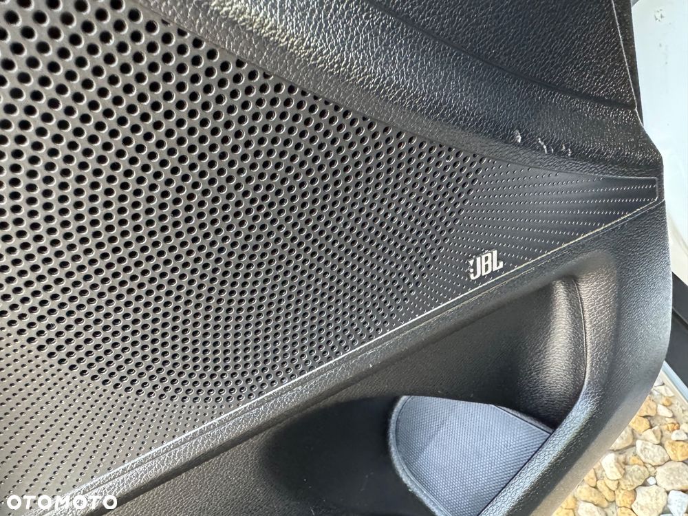 Kia XCeed - 23