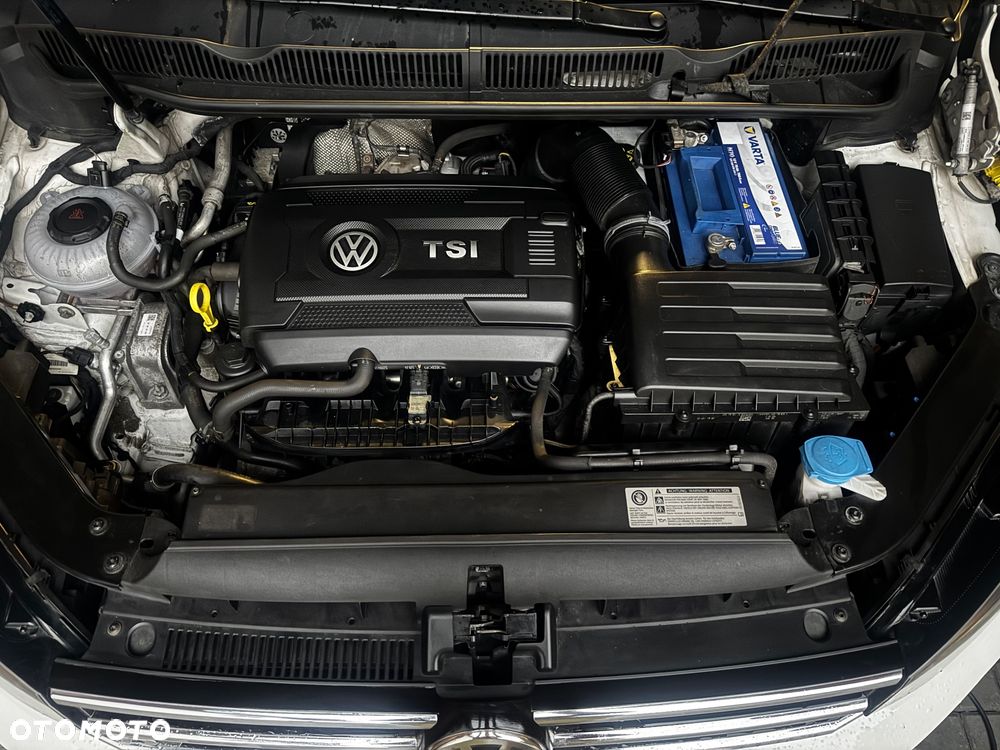Volkswagen Touran - 17