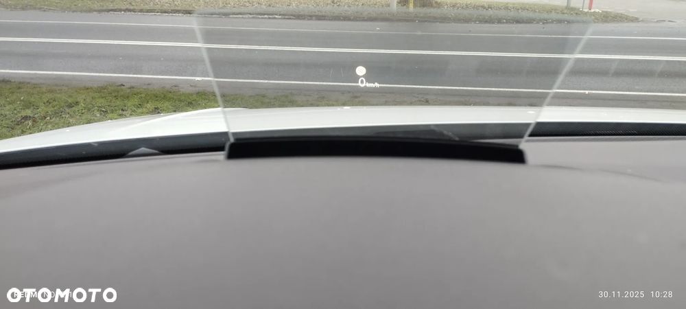 Volkswagen Tiguan 2.0 TDI SCR 4MotION DSG R-Line - 30