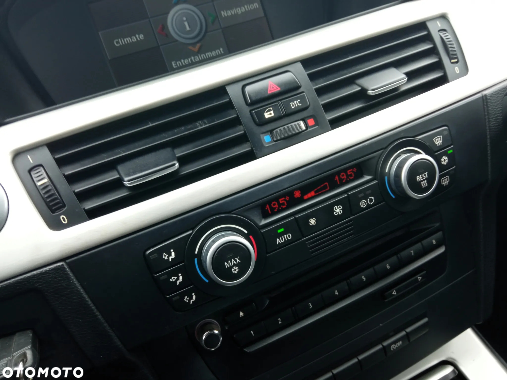 BMW Seria 3 318i Touring Edition Exclusive - 13