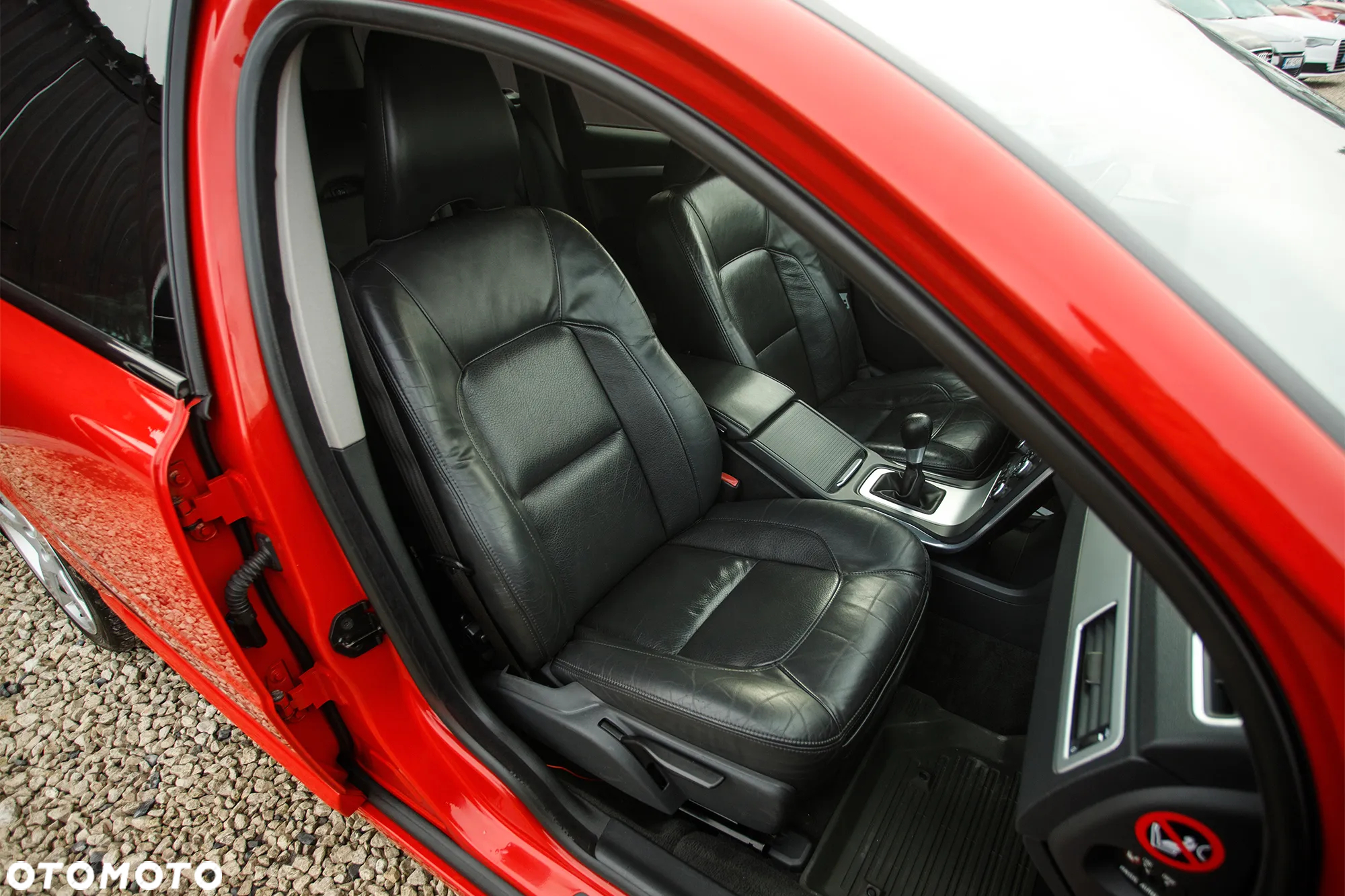Volvo V70 2.5T R-Design Summum - 18