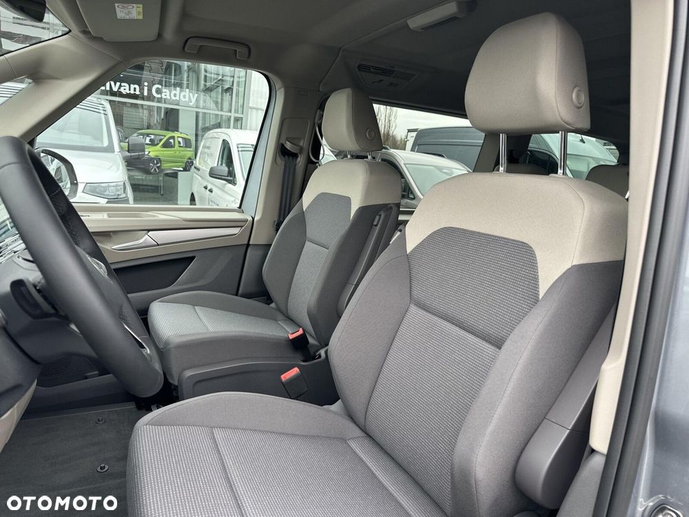 Volkswagen Multivan - 12