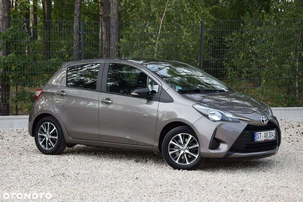 Toyota Yaris 1.5 Active - 12