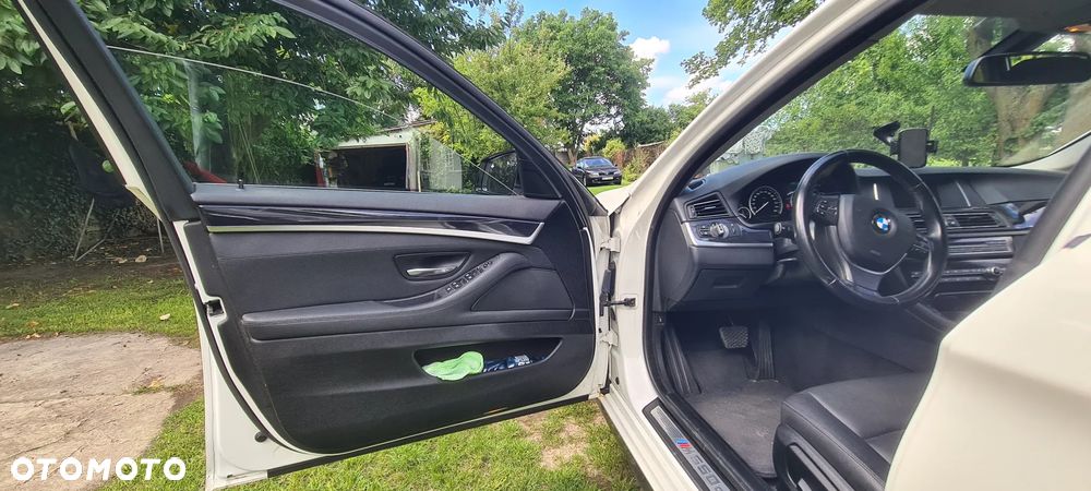 BMW Seria 5 520d Luxury Line - 19