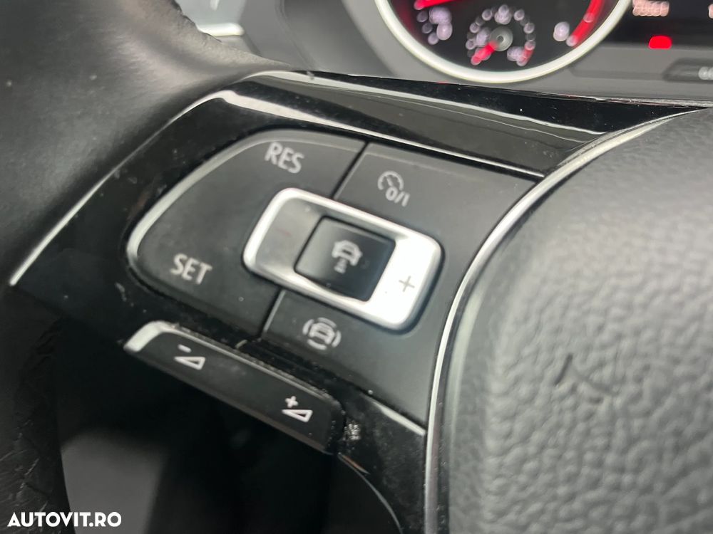 Volkswagen Tiguan 1.5 TSI ACT Comfortline - 14