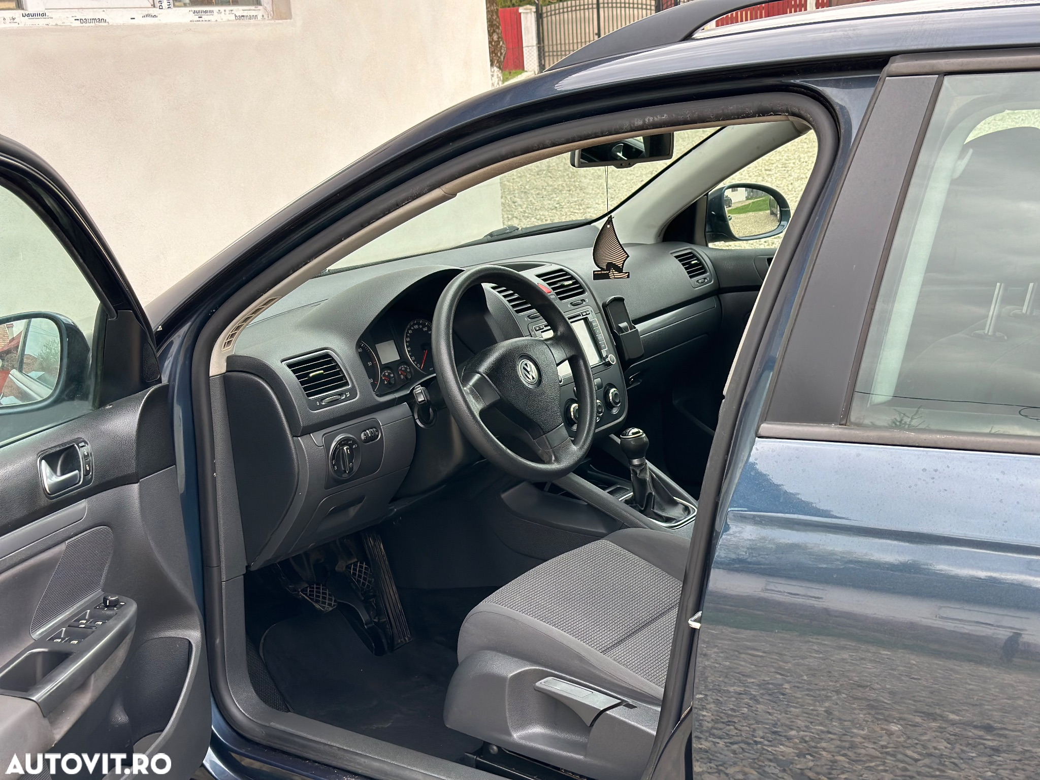 Volkswagen Golf 1.9 TDI BlueMotion Comfortline - 11