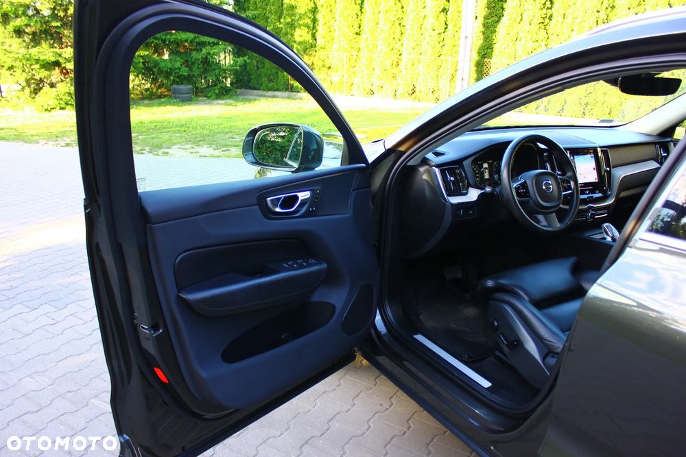 Volvo XC 60 B4 B Inscription - 31