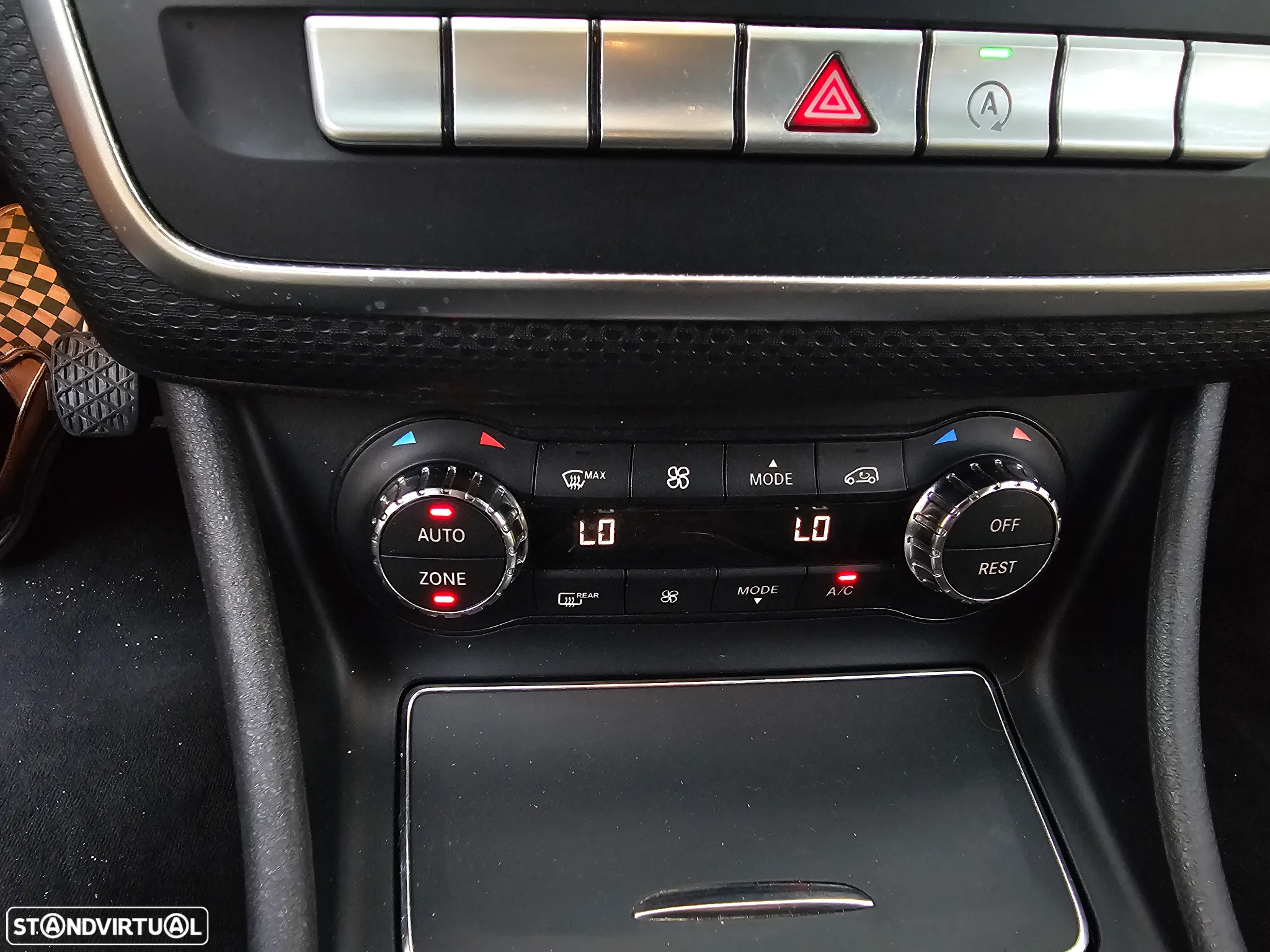 Mercedes-Benz A 180 d AMG Line - 27