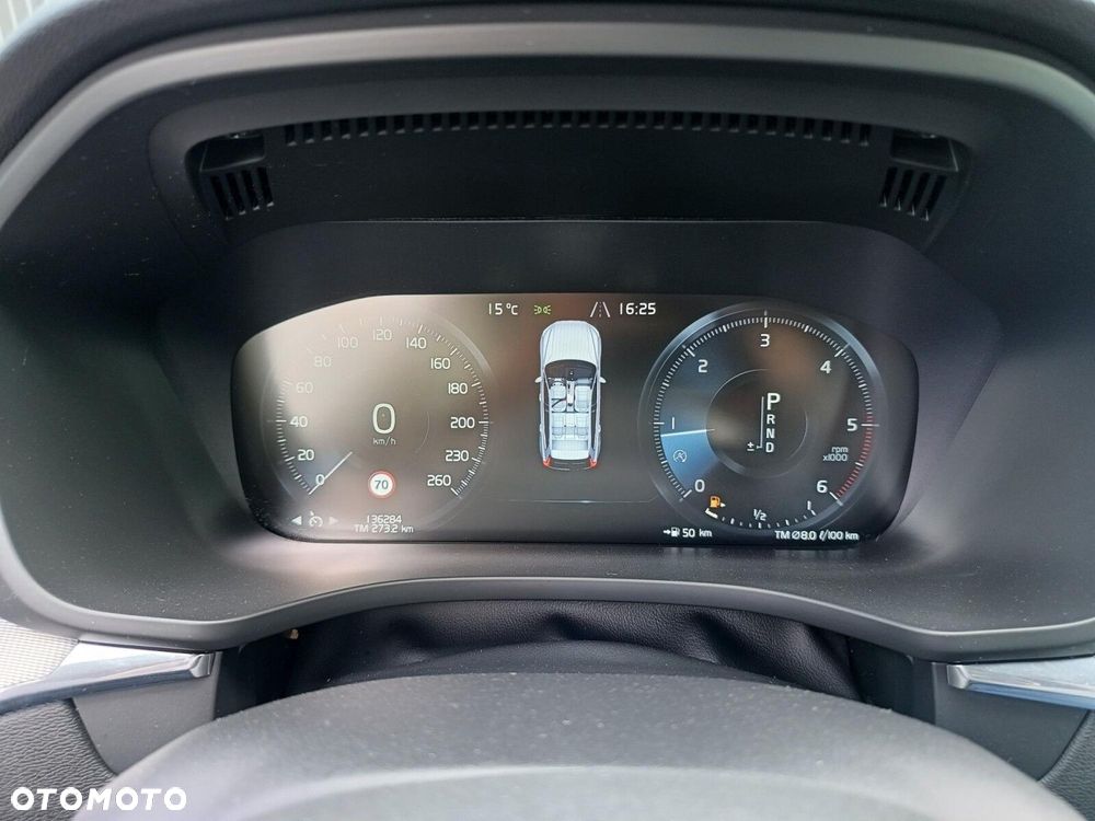 Volvo XC 60 D4 SCR R-Design - 22