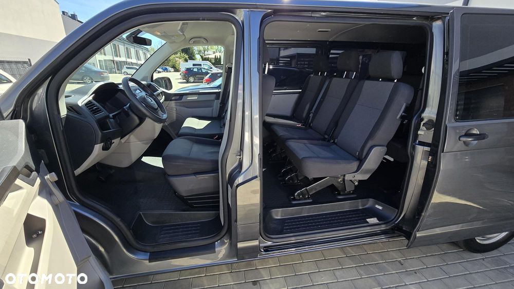 Volkswagen Transporter Caravelle DSG Lang Highline - 8