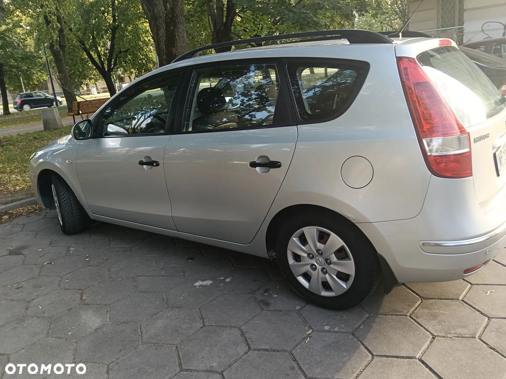 Hyundai i30 1.6 Classic - 11