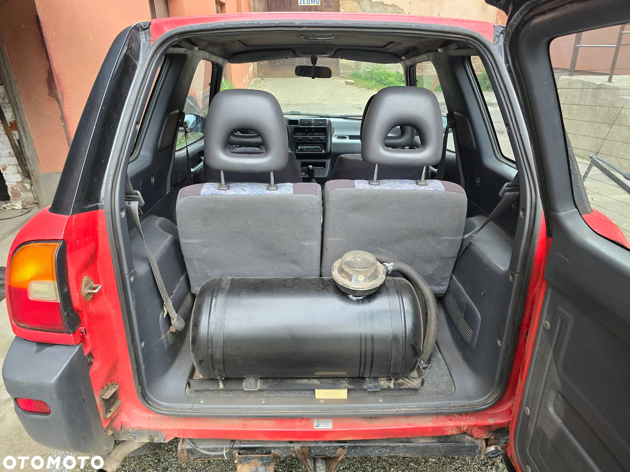 Toyota RAV4 2.0 - 11