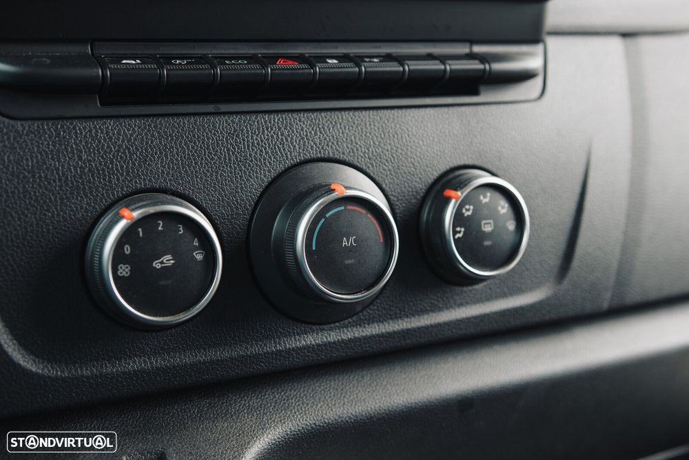 Nissan NV400 L3H2 - 13