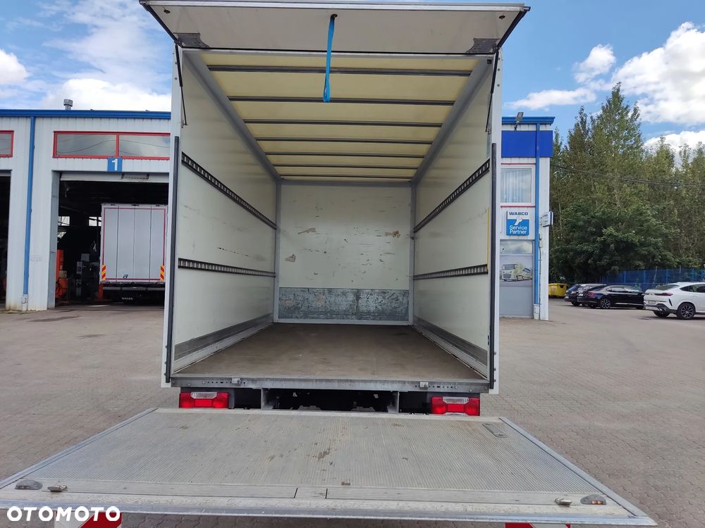 Iveco Daily 35c16 kontener - 6
