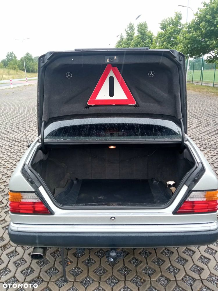 Mercedes-Benz W124 (1984-1993) - 8