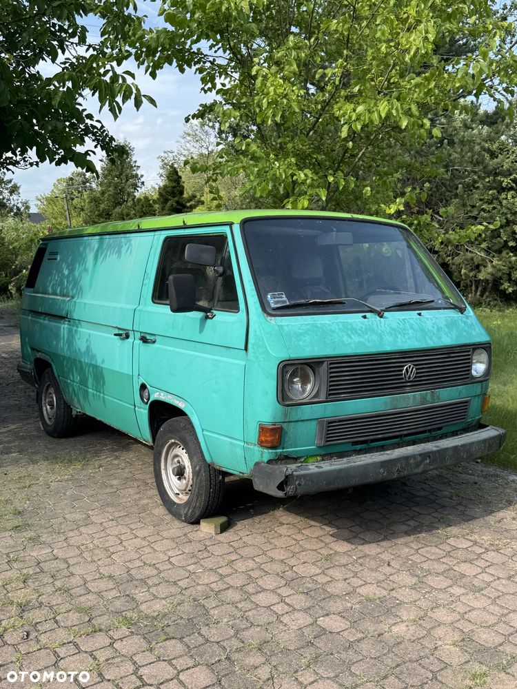 Volkswagen Transporter - 1