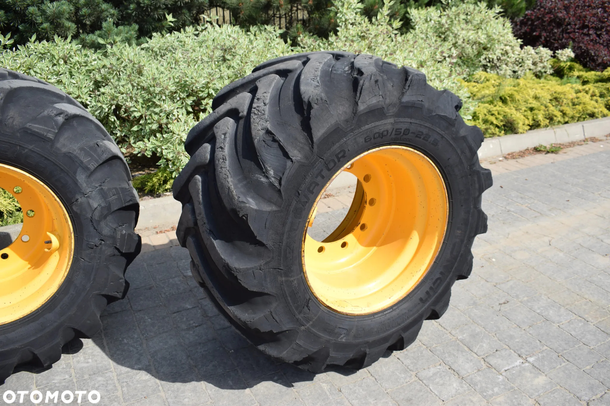 Koła R22.5 Nokian 600/50- 22.5 do koparki opony balony 24 płótna - 18
