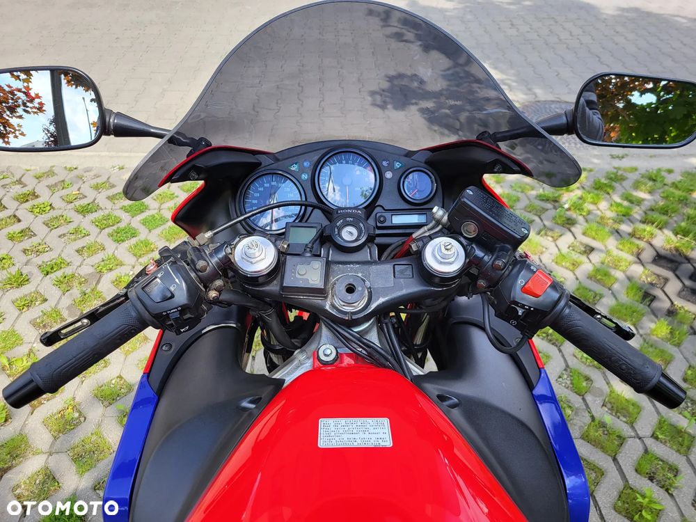 Honda CBR - 5