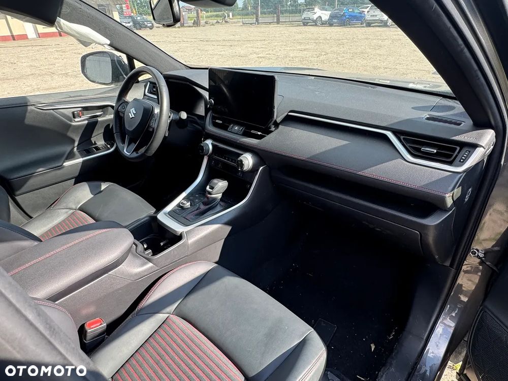 Suzuki Across PLUG-IN HYBRID - 12