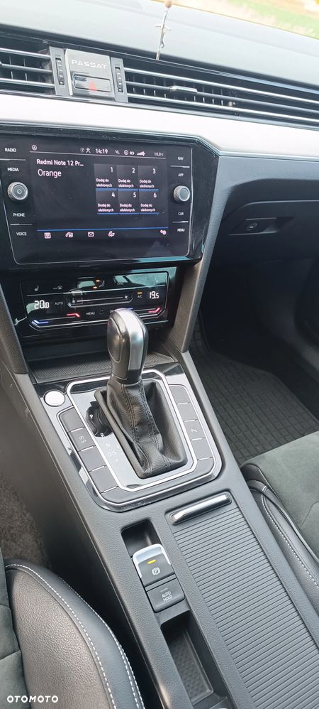 Volkswagen Passat 2.0 TDI SCR Style DSG - 23