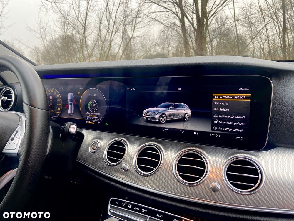 Mercedes-Benz Klasa E 220 d 9G-TRONIC AMG Line - 33