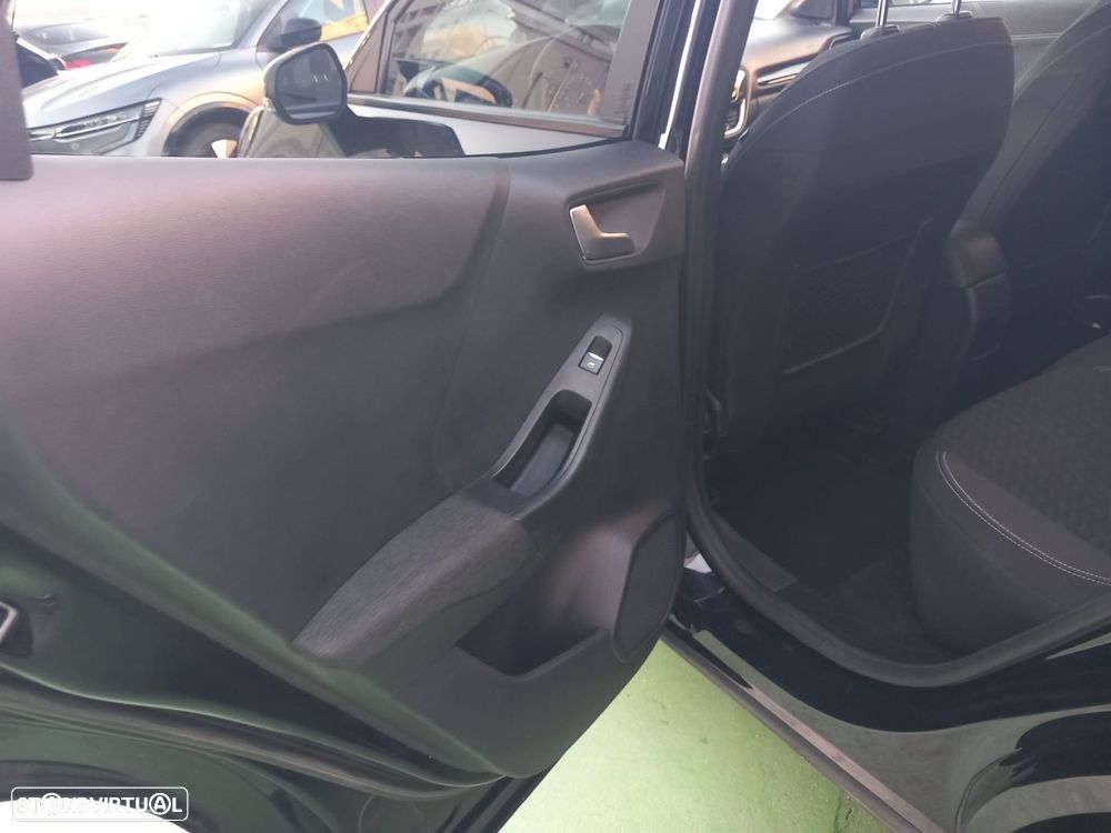 Ford Puma 1.0 EcoBoost MHEV Titanium - 21