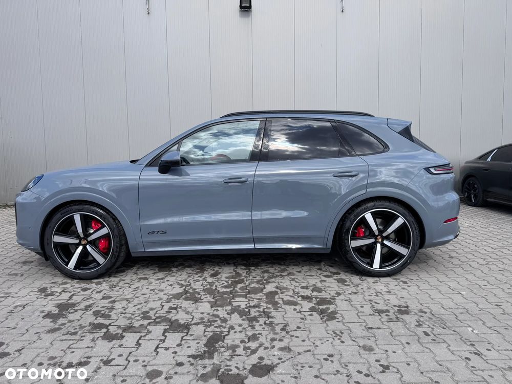 Porsche Cayenne - 8
