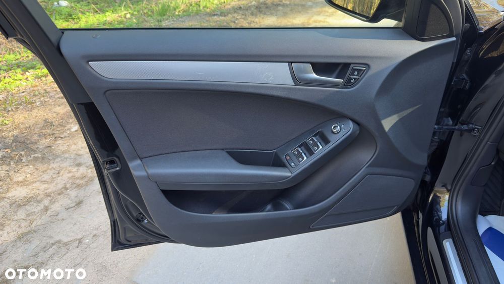 Audi A4 Avant 2.0 TDI DPF Ambiente - 21