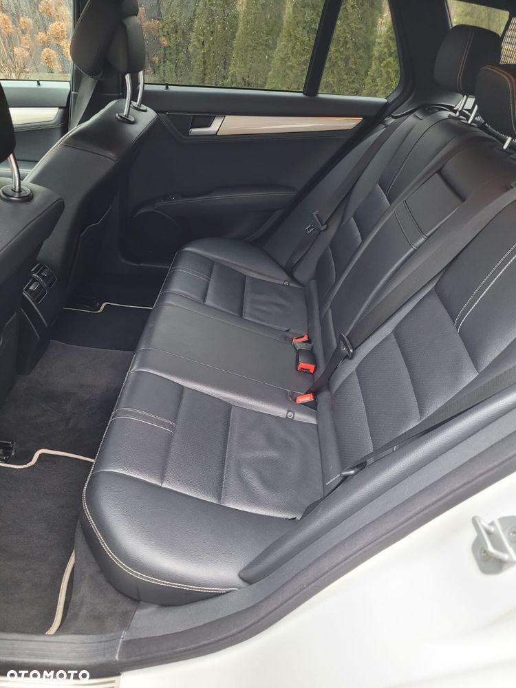 Mercedes-Benz Klasa C 180 7G-TRONIC - 13