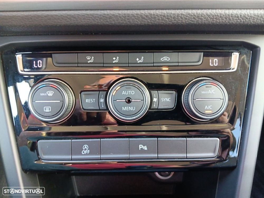 VW Touran 2.0 TDI Confortline - 25