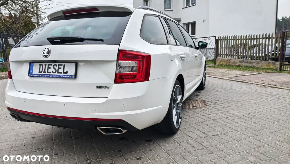 Skoda Octavia 2.0 TDI DSG RS - 14