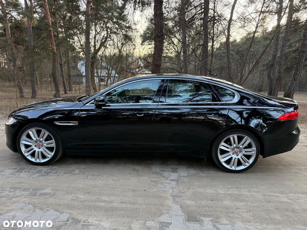 Jaguar XF 3.0 TDV6 Portfolio - 11