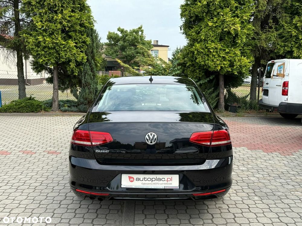 Volkswagen Passat - 7